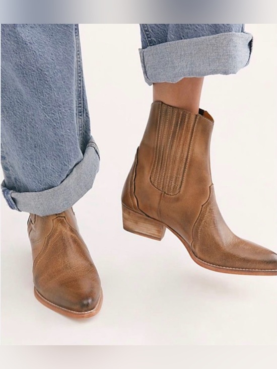 Free People Shoes - Free People New Frontier Western Leather Boho Chelsea Boots 38 Cowboy